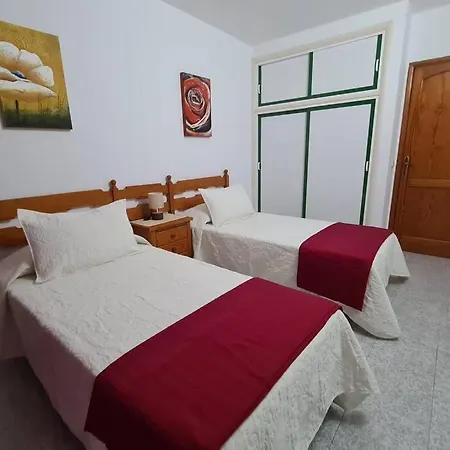 Apartamento Luminoso A Pocos Minutos De La Playa. Apartment *